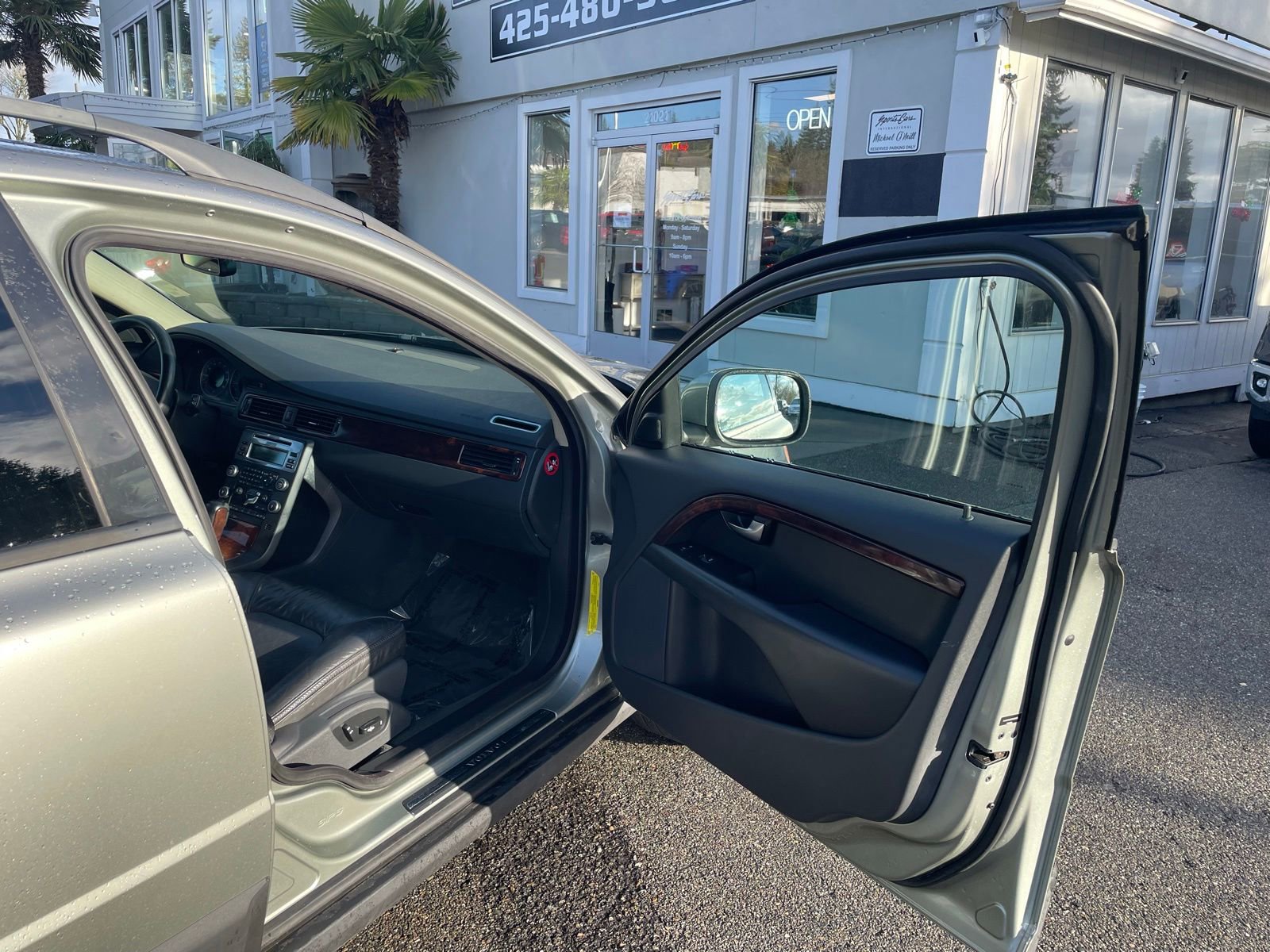 Used 2008 Volvo XC70 3.2 image 31