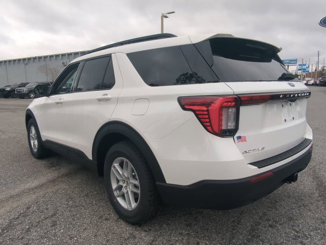 New 2026 Ford Explorer Active RWD image 7