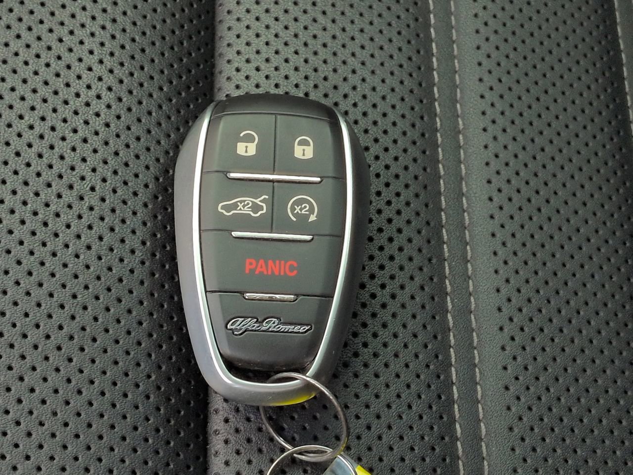 Used 2024 Alfa Romeo Tonale Ti AWD/4WD image 27