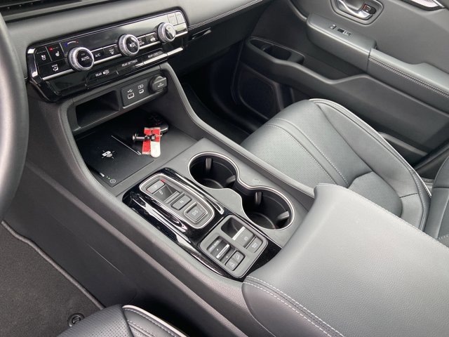 Used 2025 Honda Pilot Elite image 23