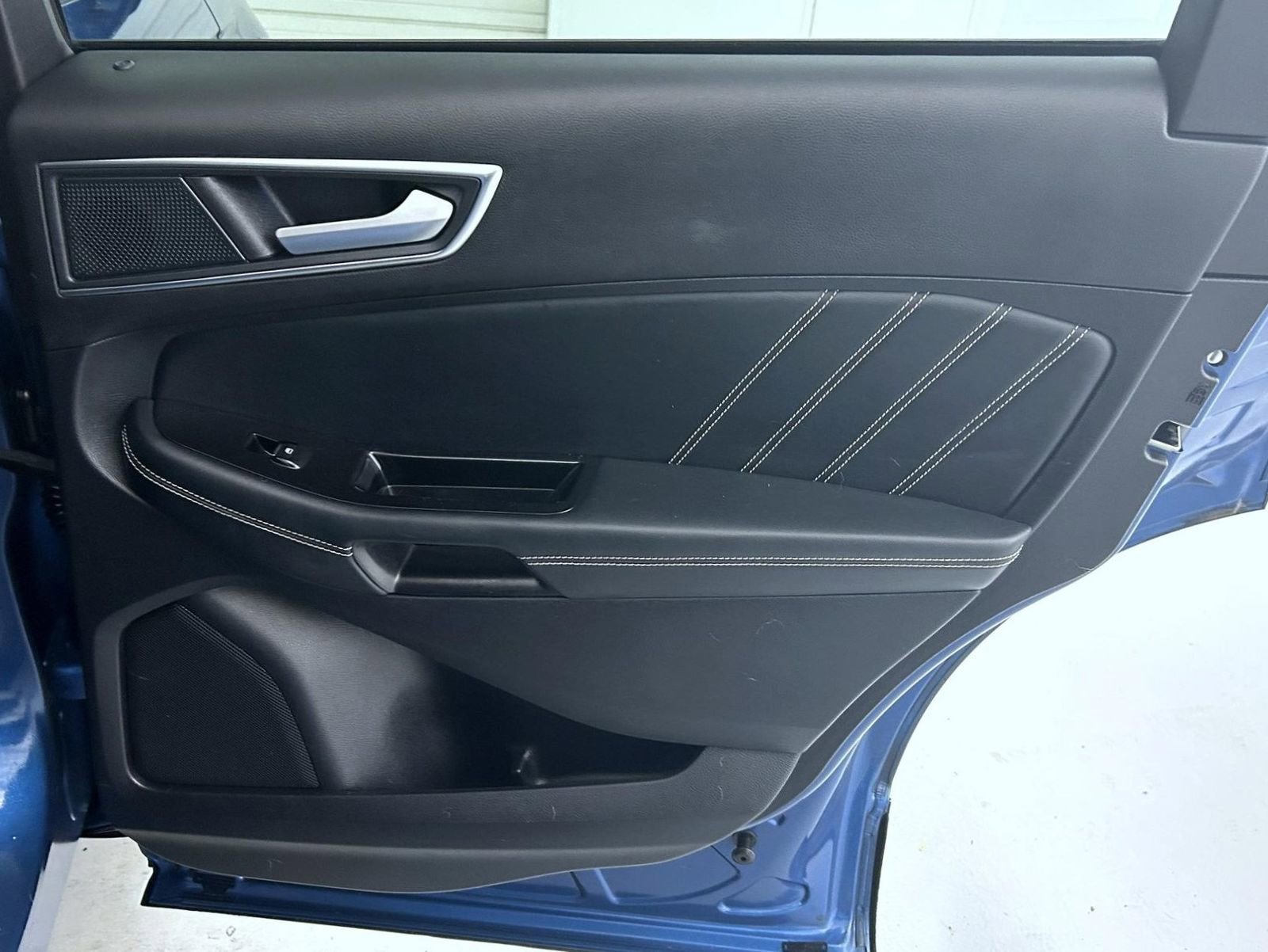 Used 2020 Ford Edge ST w/ Cold Weather Package AWD/4WD image 17