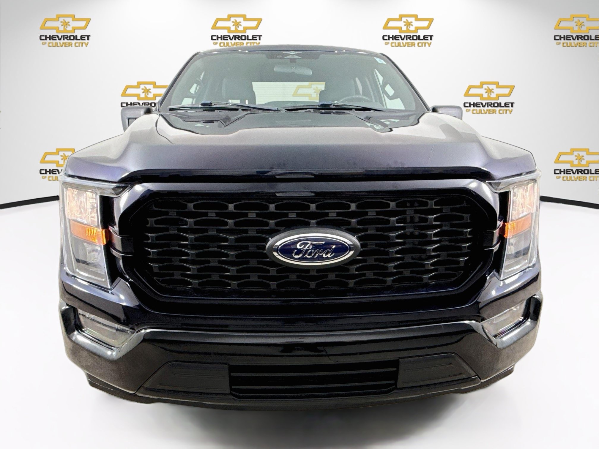 Used 2023 Ford F150 XL w/ STX Appearance Package RWD image 2