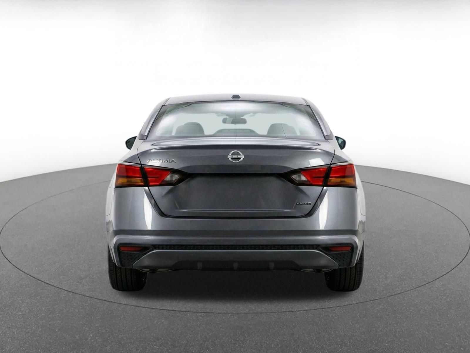 Used 2025 Nissan Altima 2.5 SV FWD image 6