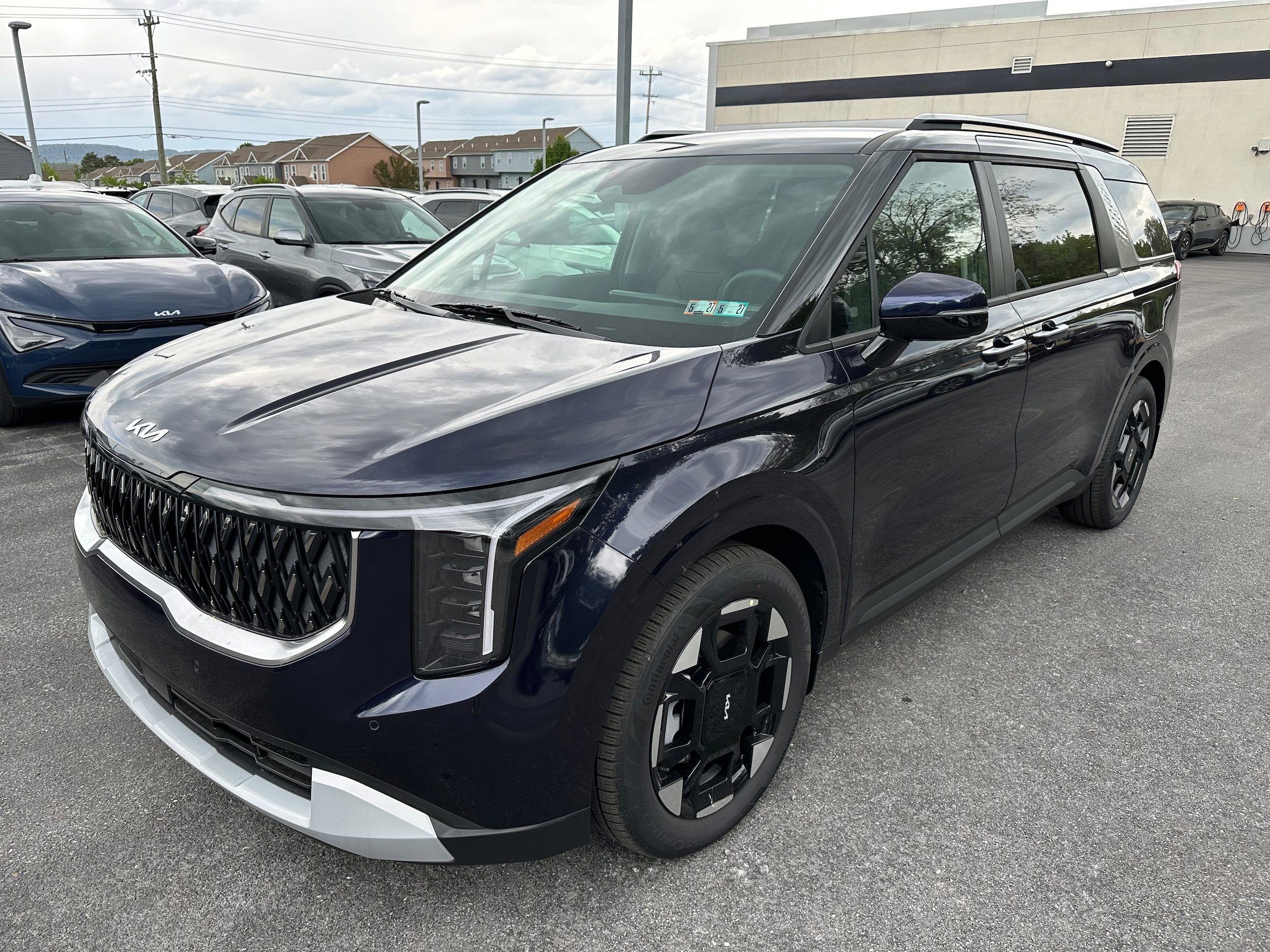New 2026 Kia Carnival EX