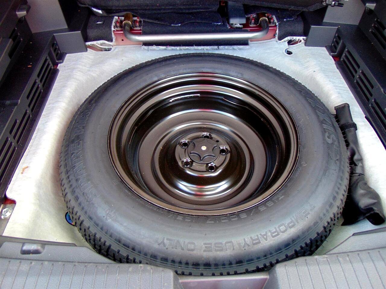 Used 2024 Nissan Rogue SV image 13