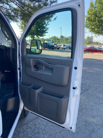 Used 2021 Chevrolet Express 2500 RWD image 13