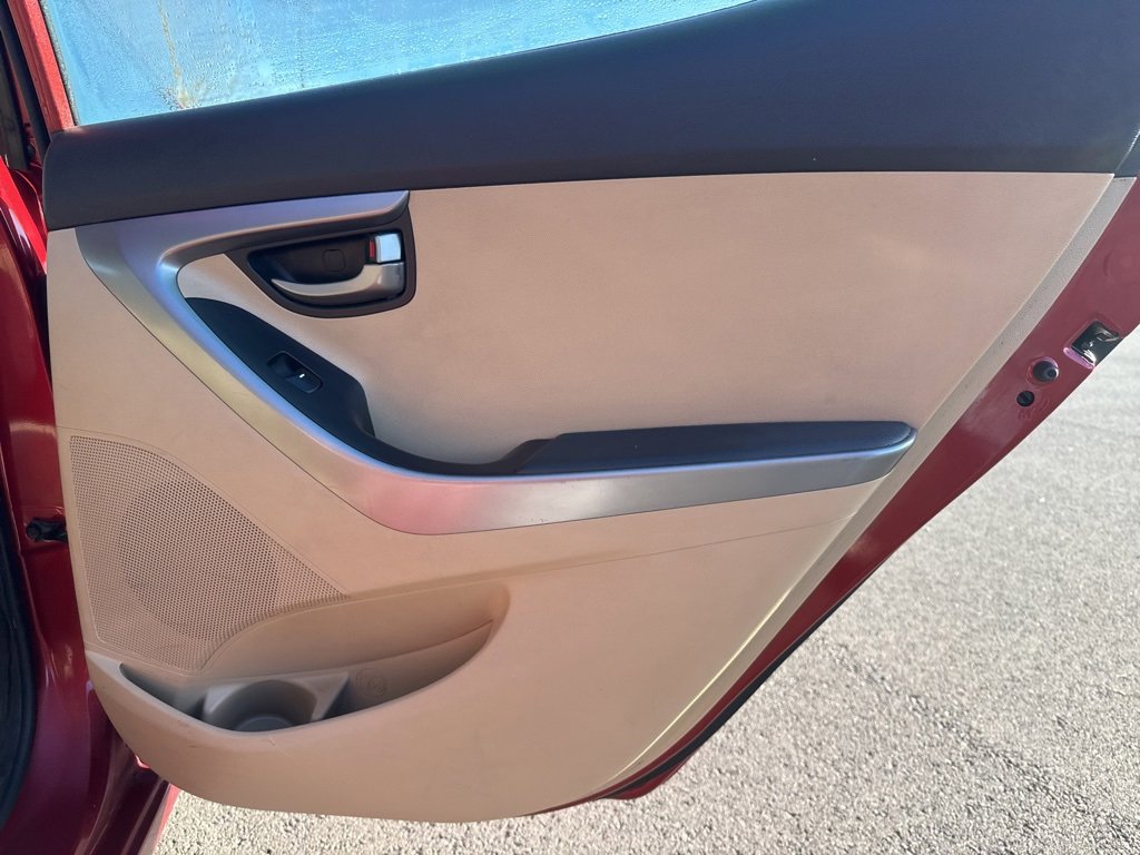 Used 2013 Hyundai Elantra GLS image 22