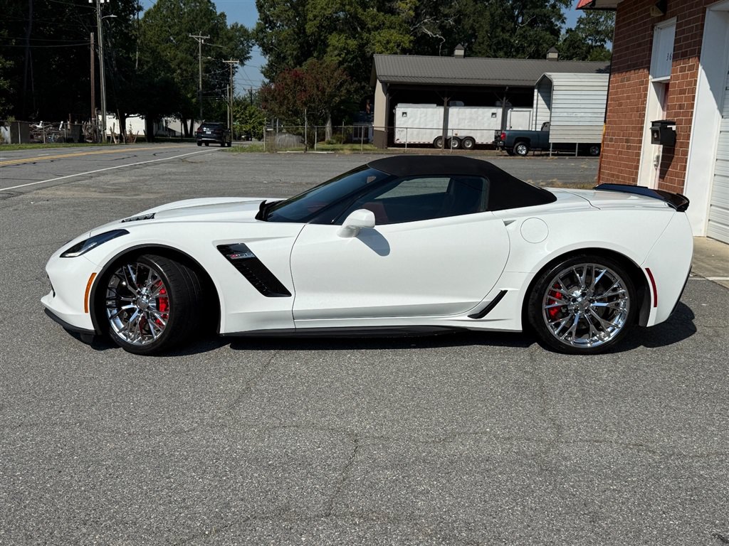Used 2018 Chevrolet Corvette Z06 RWD image 4