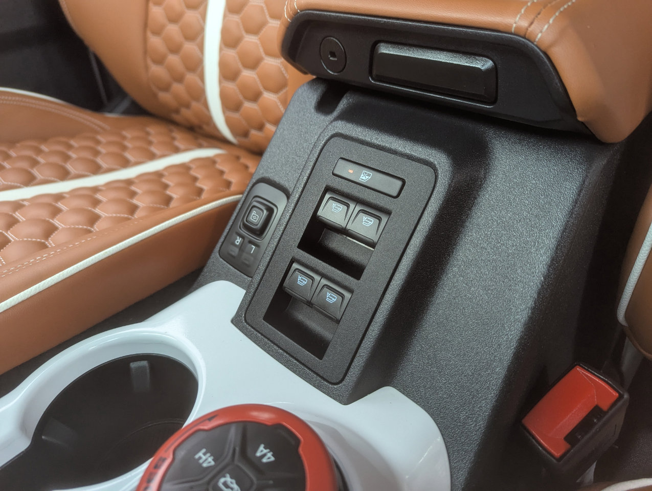 Used 2024 Ford Bronco Raptor w/ Interior Carbon Fiber Pack 6 image 30