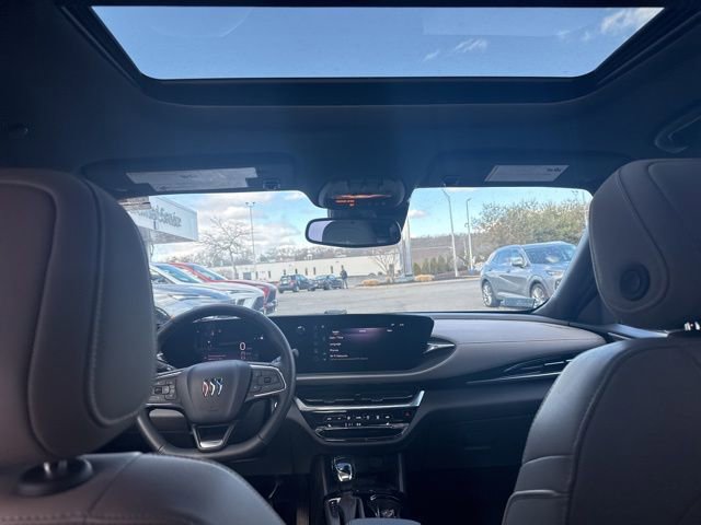 Used 2024 Buick Envista Avenir image 25
