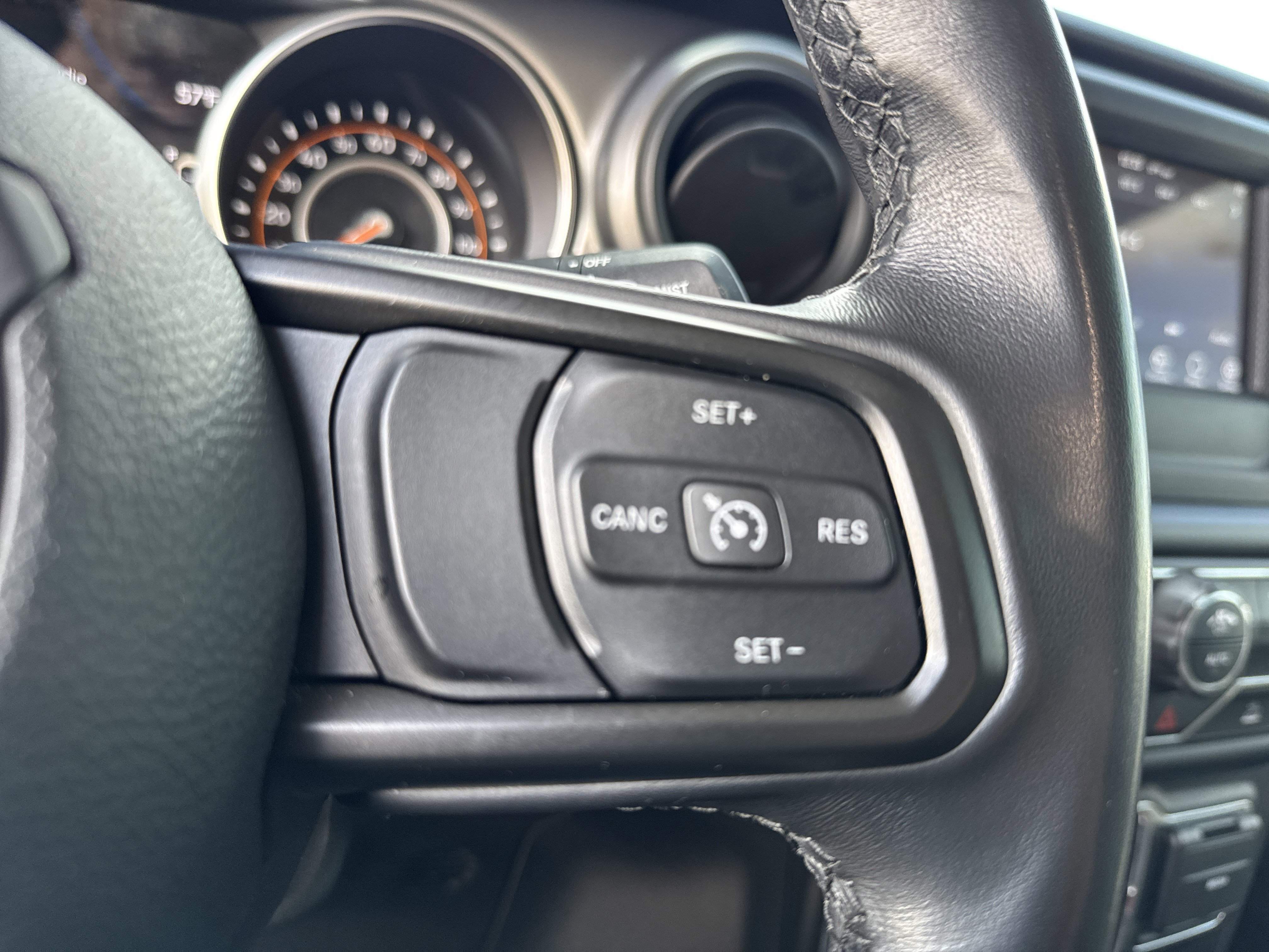 Used 2021 Jeep Gladiator Sport image 20