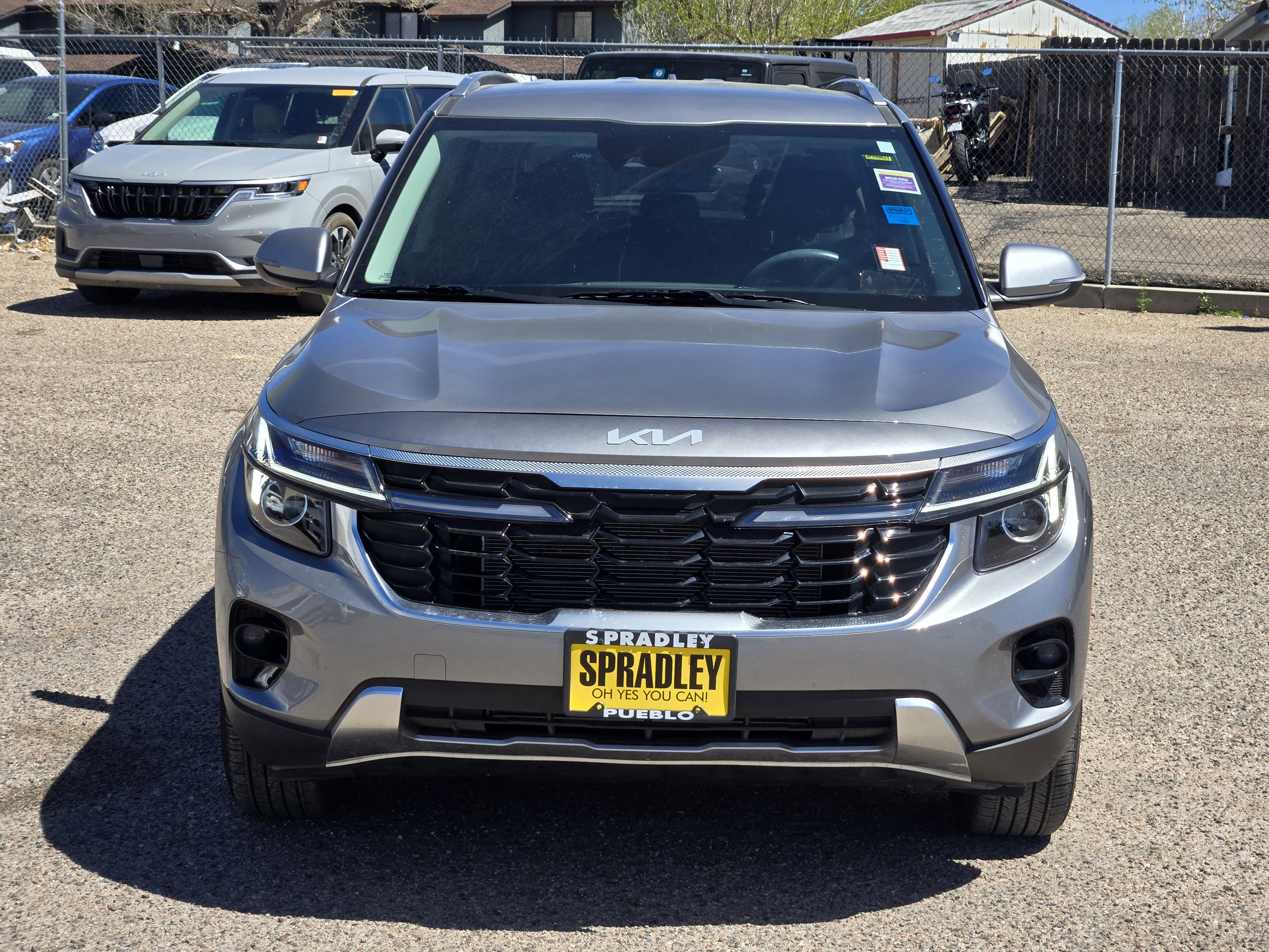 Used 2025 Kia Seltos EX image 6