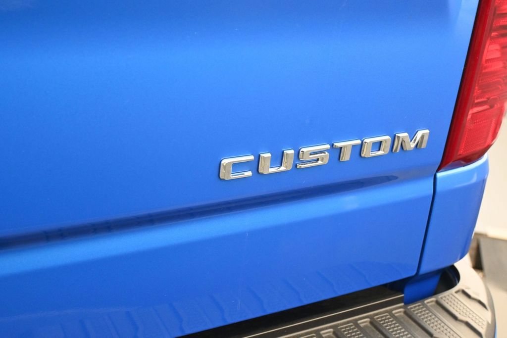 Used 2025 Chevrolet Silverado 1500 Custom w/ Turbomax Blackout Package RWD image 31