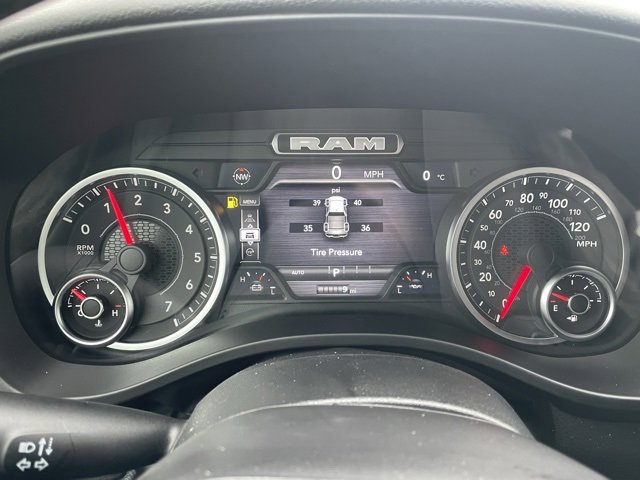 New 2026 RAM 1500 4x4 Crew Cab image 19