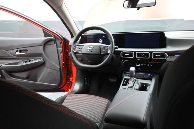 Used 2026 Nissan Sentra SR w/ Floor Mat Package FWD image 45