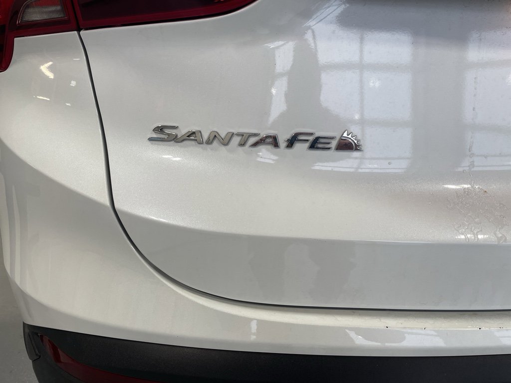 Used 2022 Hyundai Santa Fe SE image 25