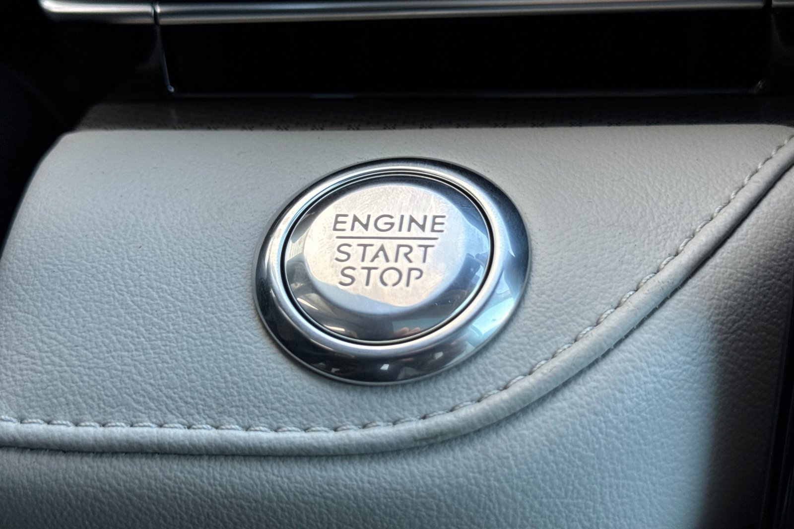 New 2026 Lincoln Nautilus Premier w/ Equipment Group 102A image 22