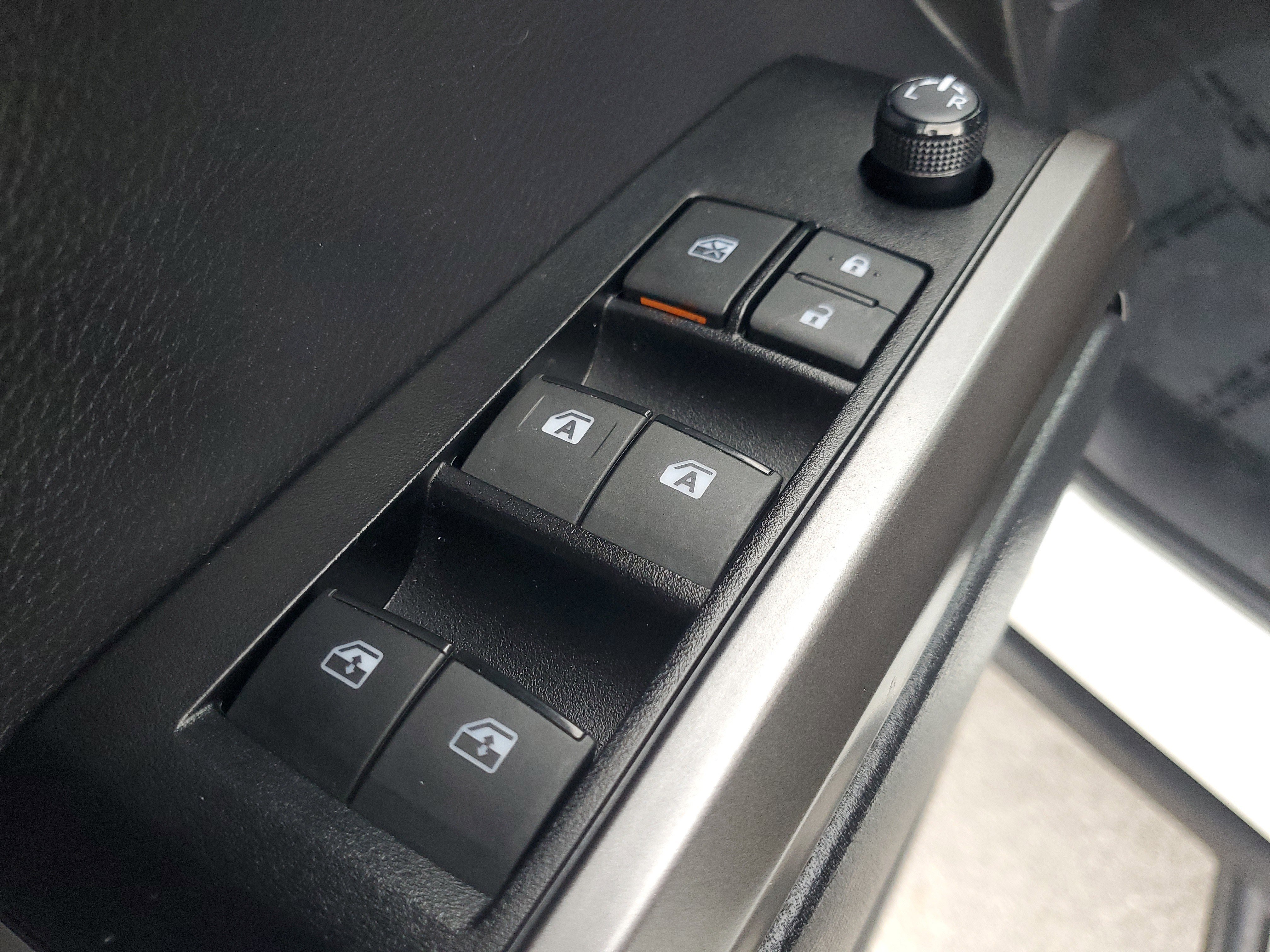 Used 2023 Toyota Tacoma SR5 image 18