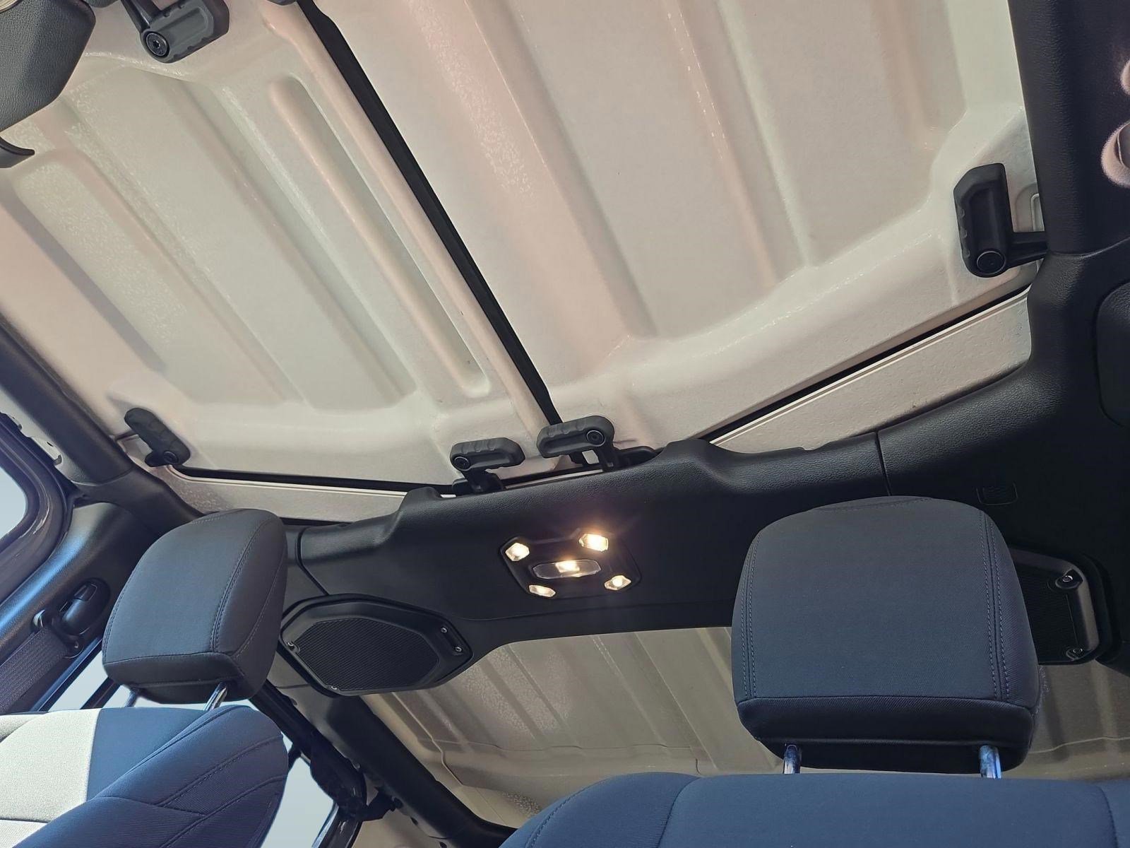 Used 2022 Jeep Wrangler Unlimited Sport image 12