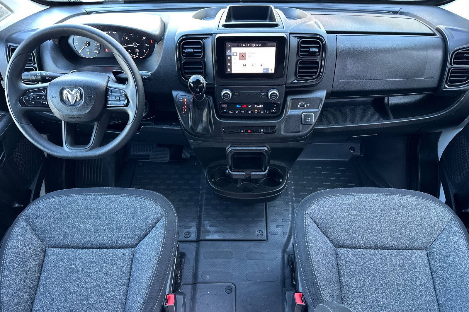New 2025 RAM ProMaster 2500 w/ Convenience Group FWD image 13