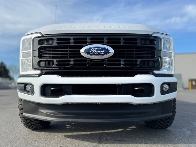 Used 2024 Ford F350 XLT AWD/4WD image 12