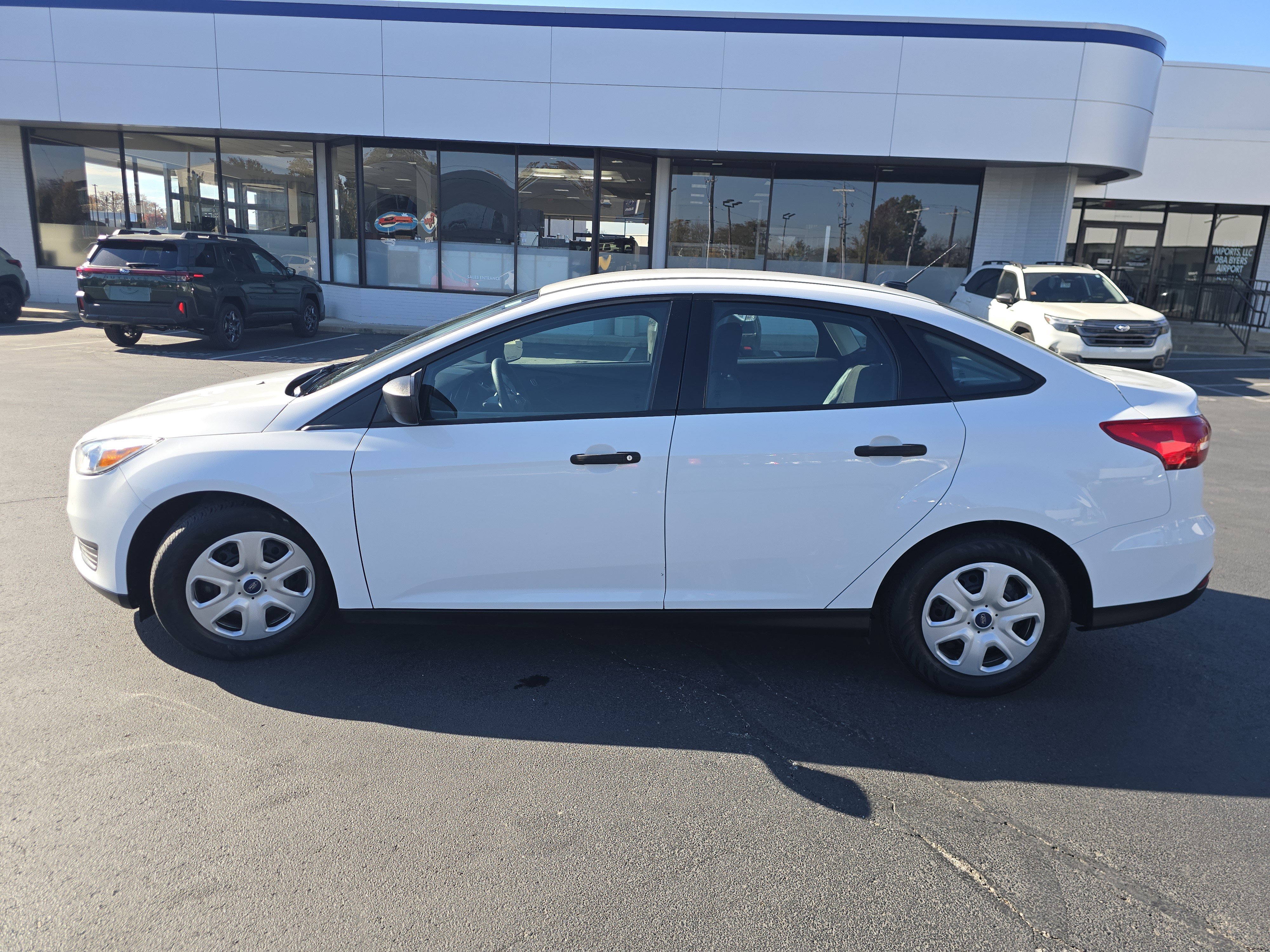 Used 2018 Ford Focus S FWD image 4