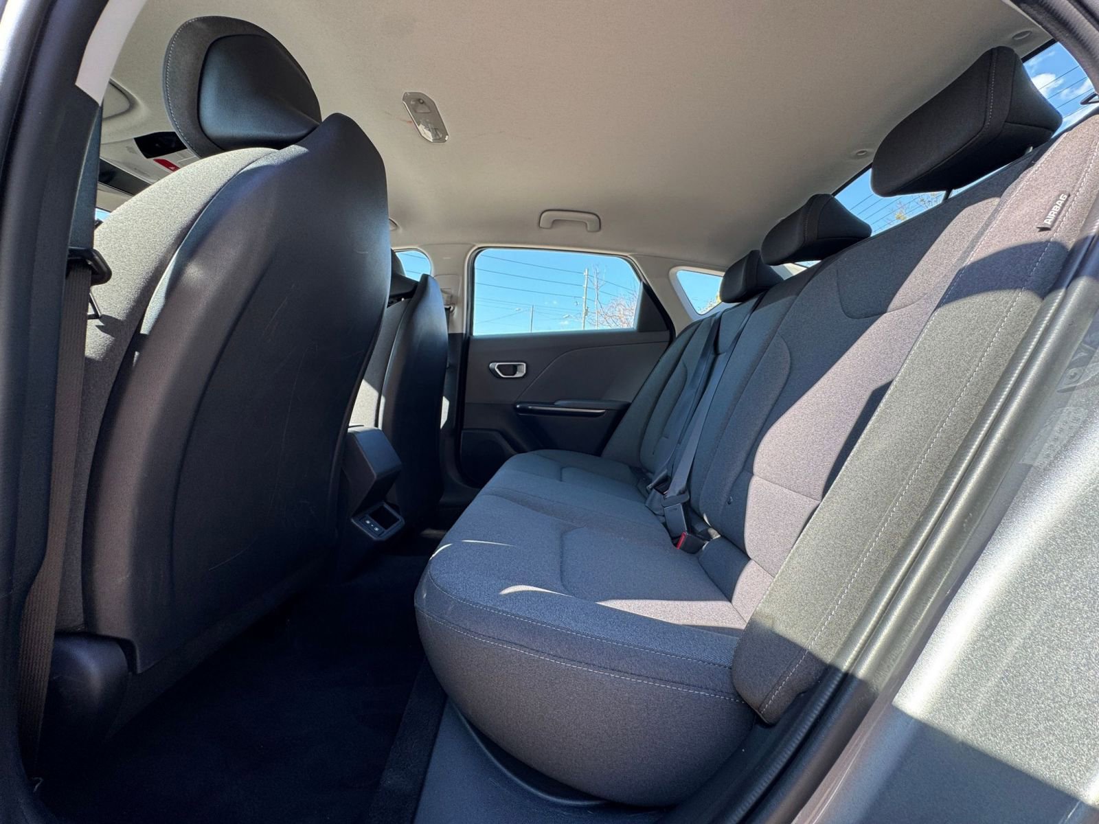 Used 2025 Kia K4 LXS image 23