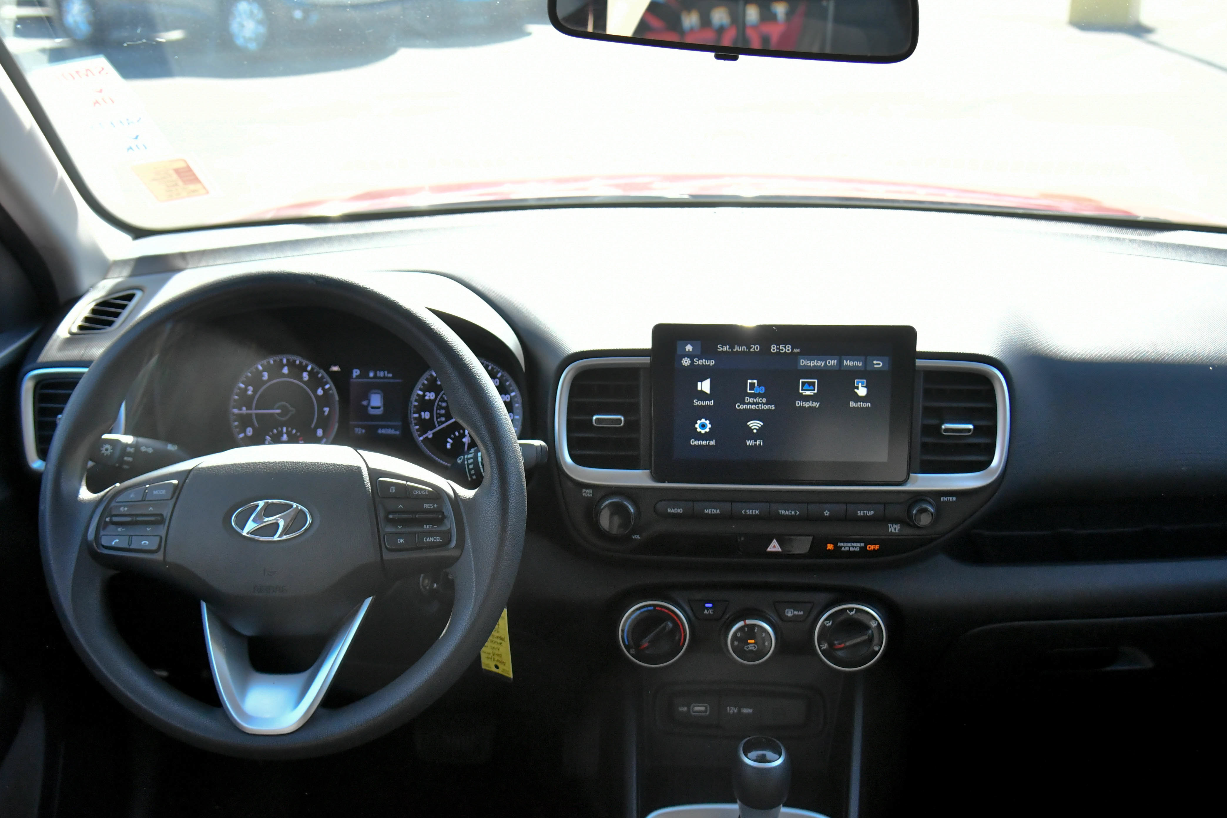 Used 2022 Hyundai Venue SE w/ Cargo Package FWD image 32