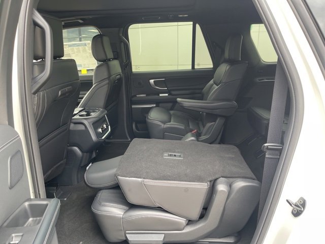 New 2025 Ford Expedition Max Platinum w/ Stealth Performance Package image 20