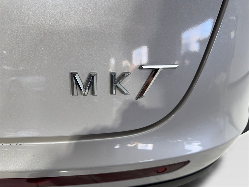 Used 2019 Lincoln MKT AWD image 25