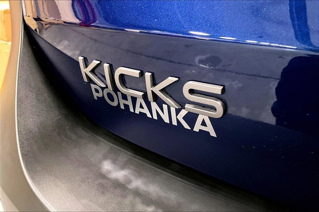 Certified 2025 Nissan Kicks SV image 7