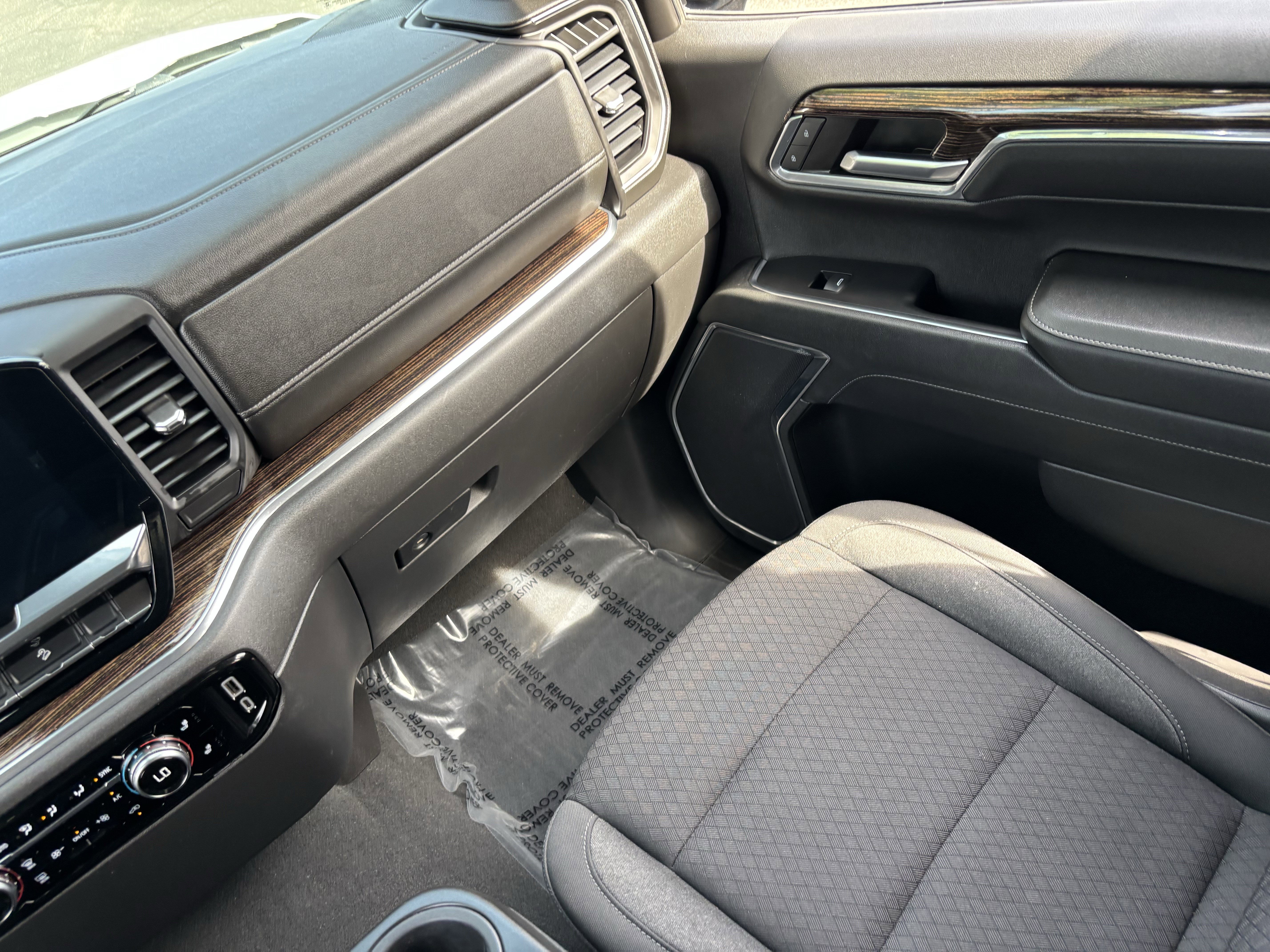 Used 2023 GMC Sierra 1500 SLE image 15