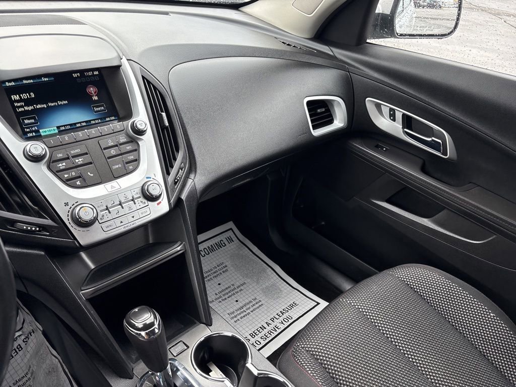 Used 2017 Chevrolet Equinox LT w/ Convenience Package image 27