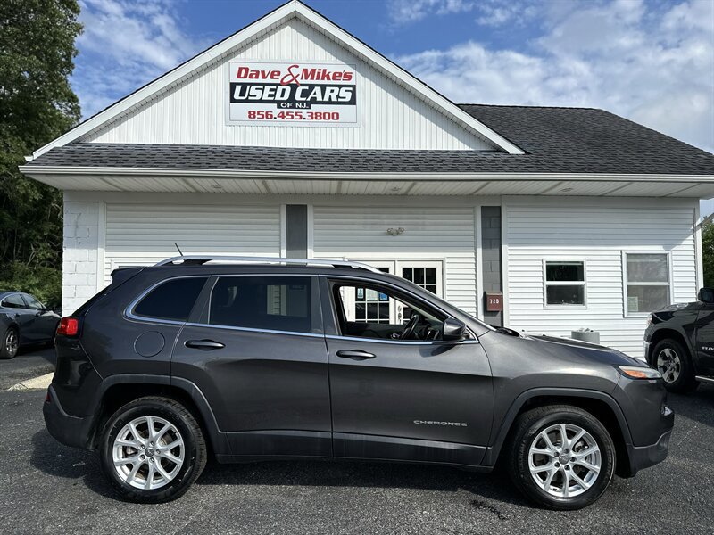 Used 2014 Jeep Cherokee Latitude FWD image 9