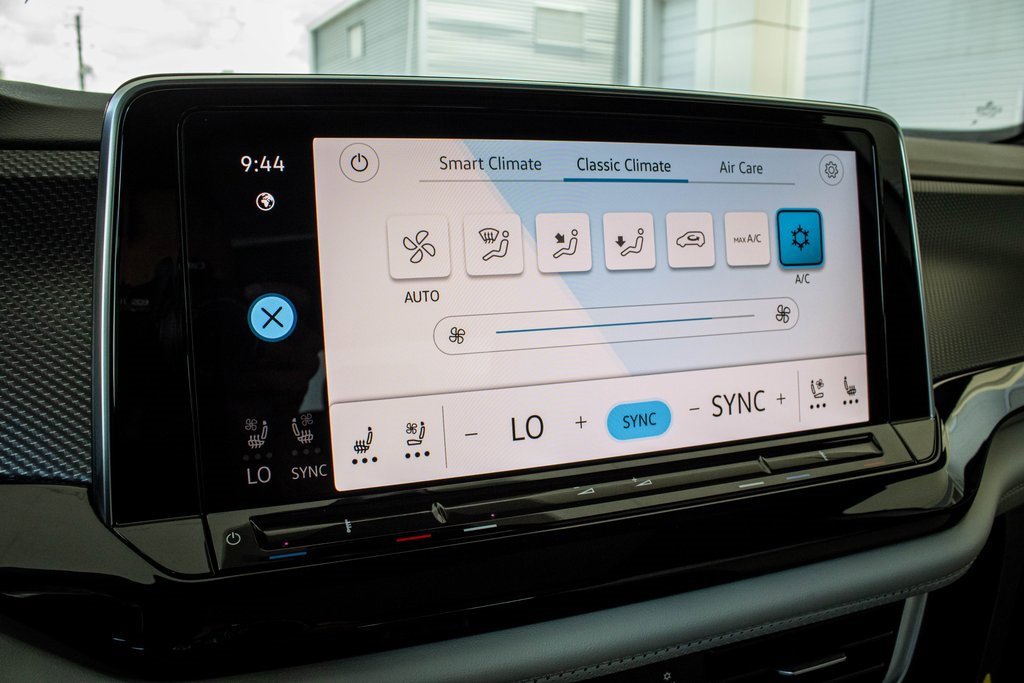 New 2025 Volkswagen Atlas Cross Sport SEL Premium R-Line image 44