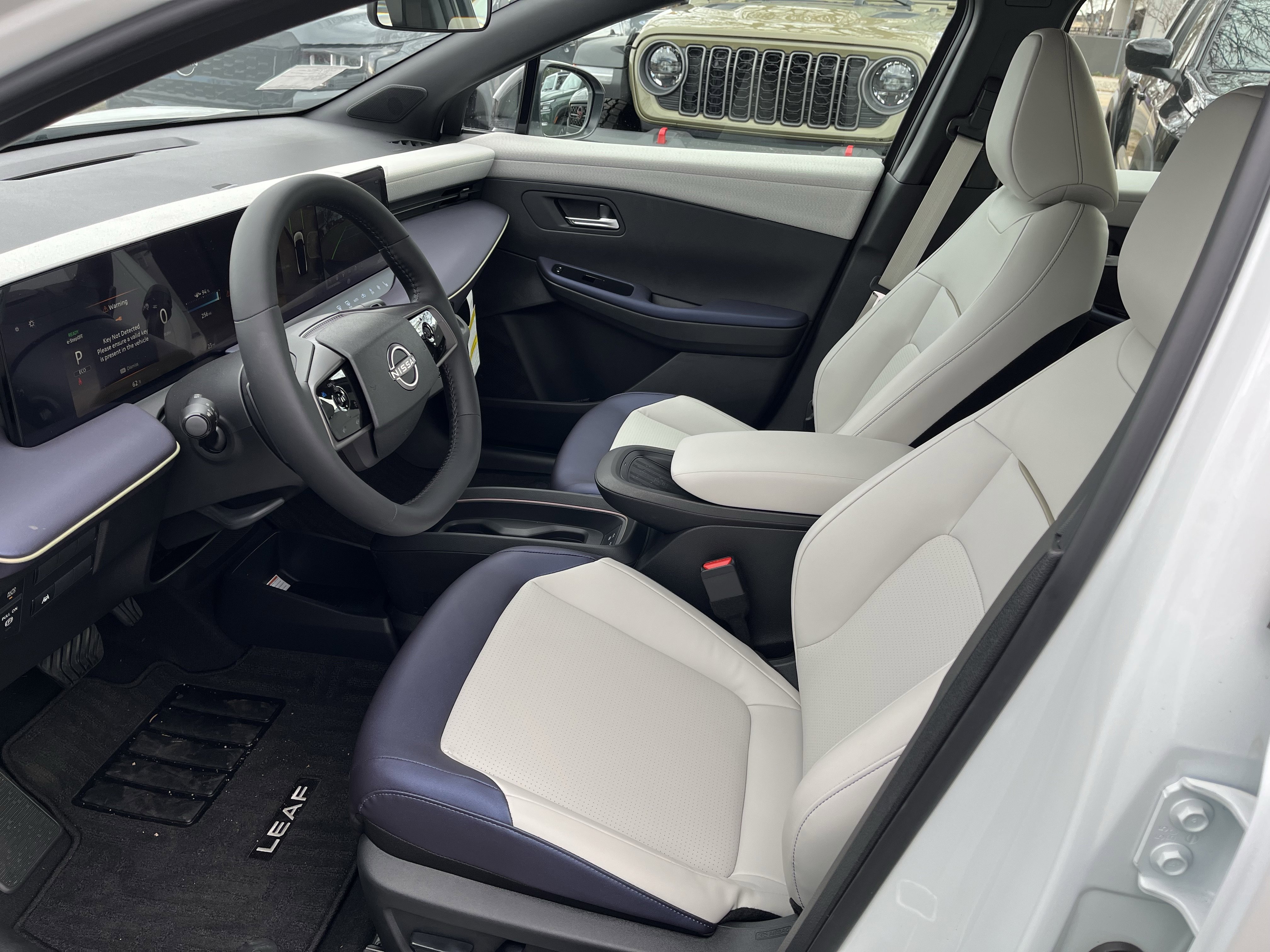 New 2026 Nissan Leaf SV+ w/ Floor Mat Package (SV+) image 10