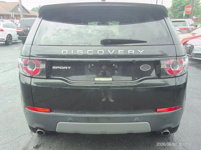 Used 2017 Land Rover Discovery Sport SE AWD/4WD image 4