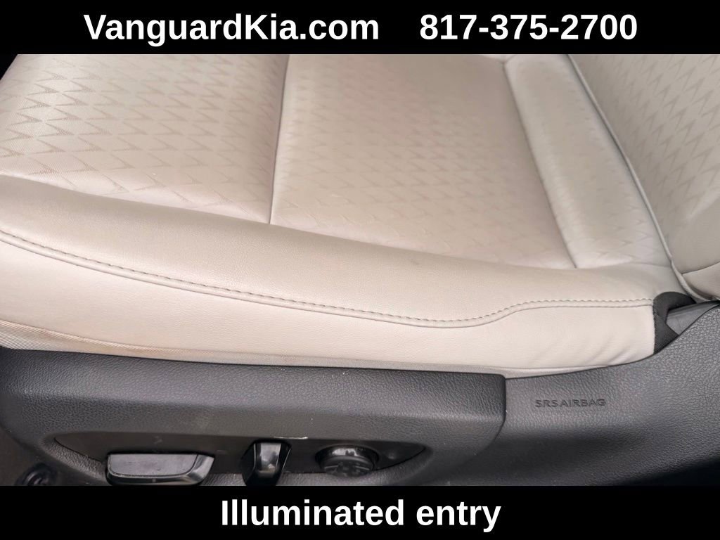 Used 2019 Lexus UX 200 w/ Accessory Package 2 FWD image 15