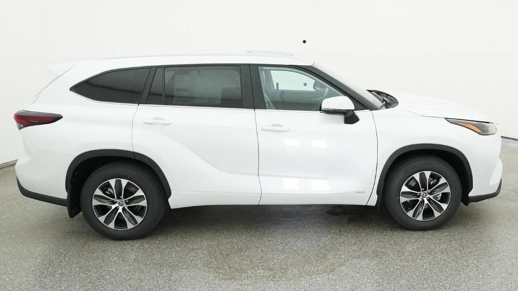 New 2026 Toyota Highlander XLE AWD/4WD image 11