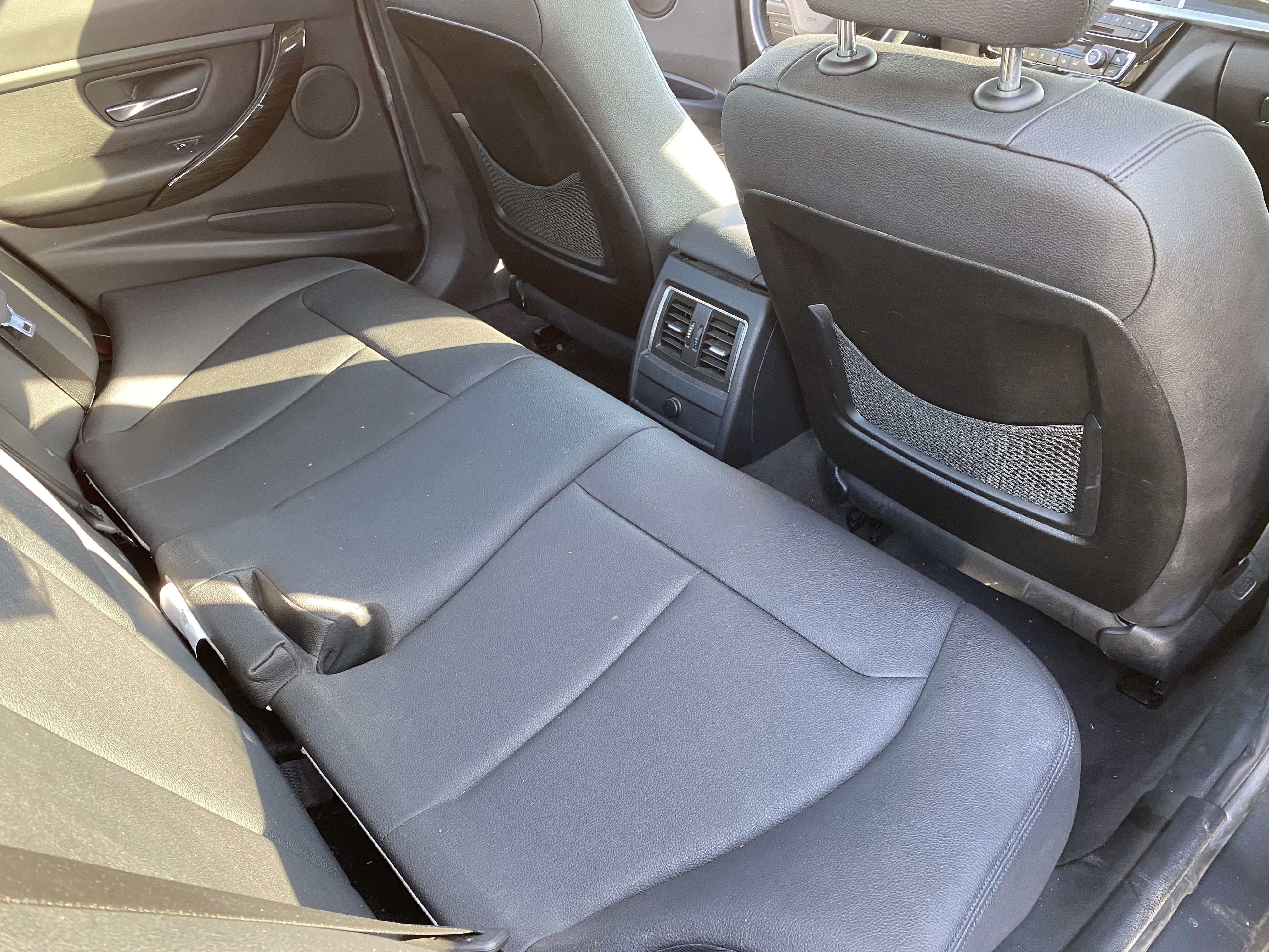 Used 2018 BMW 320i Sedan RWD image 19