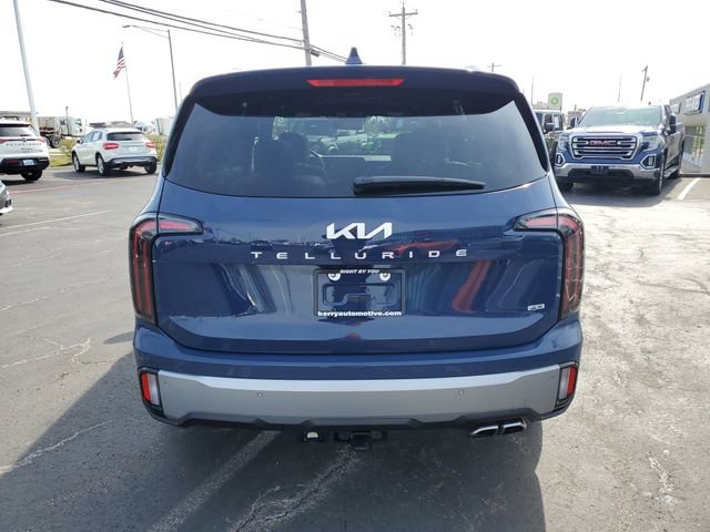 Used 2024 Kia Telluride SX w/ Towing Package image 6