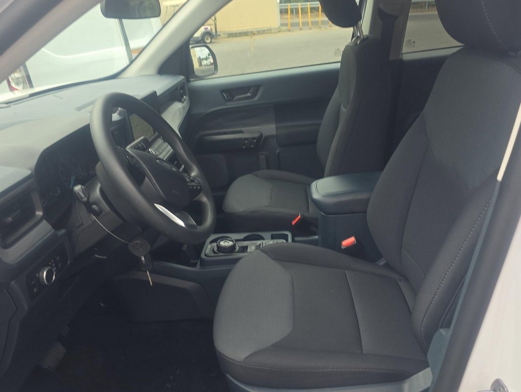 Used 2024 Ford Maverick XL image 8