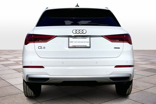 Used 2023 Audi Q3 2.0T Premium w/ Convenience Package image 4