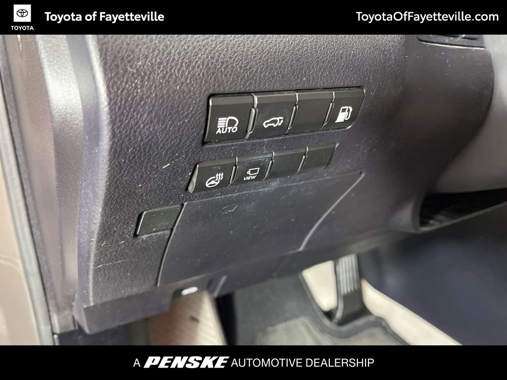 Used 2017 Lexus RX 450h AWD image 27