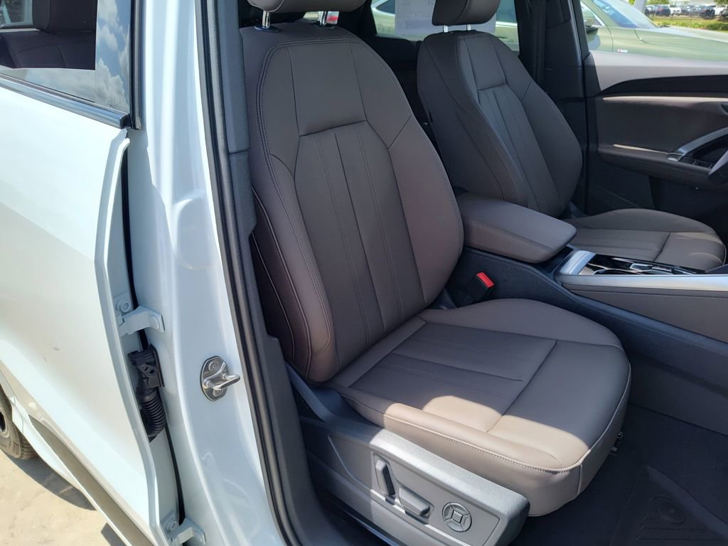 New 2026 Audi Q5 Premium Plus image 13