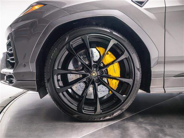 Used 2021 Lamborghini Urus image 13
