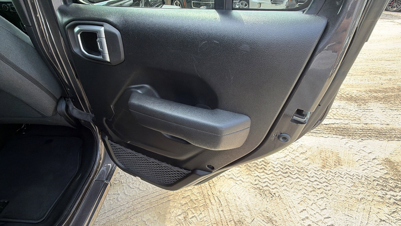 Used 2024 Jeep Wrangler Sport S image 20