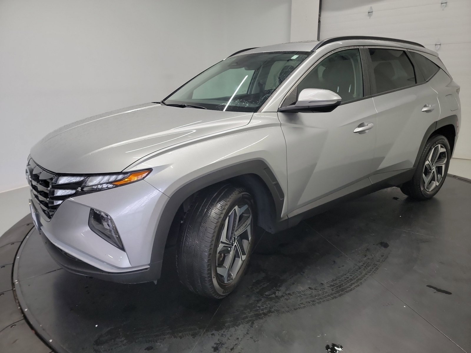 Used 2023 Hyundai Tucson SEL w/ Convenience Package AWD/4WD image 3