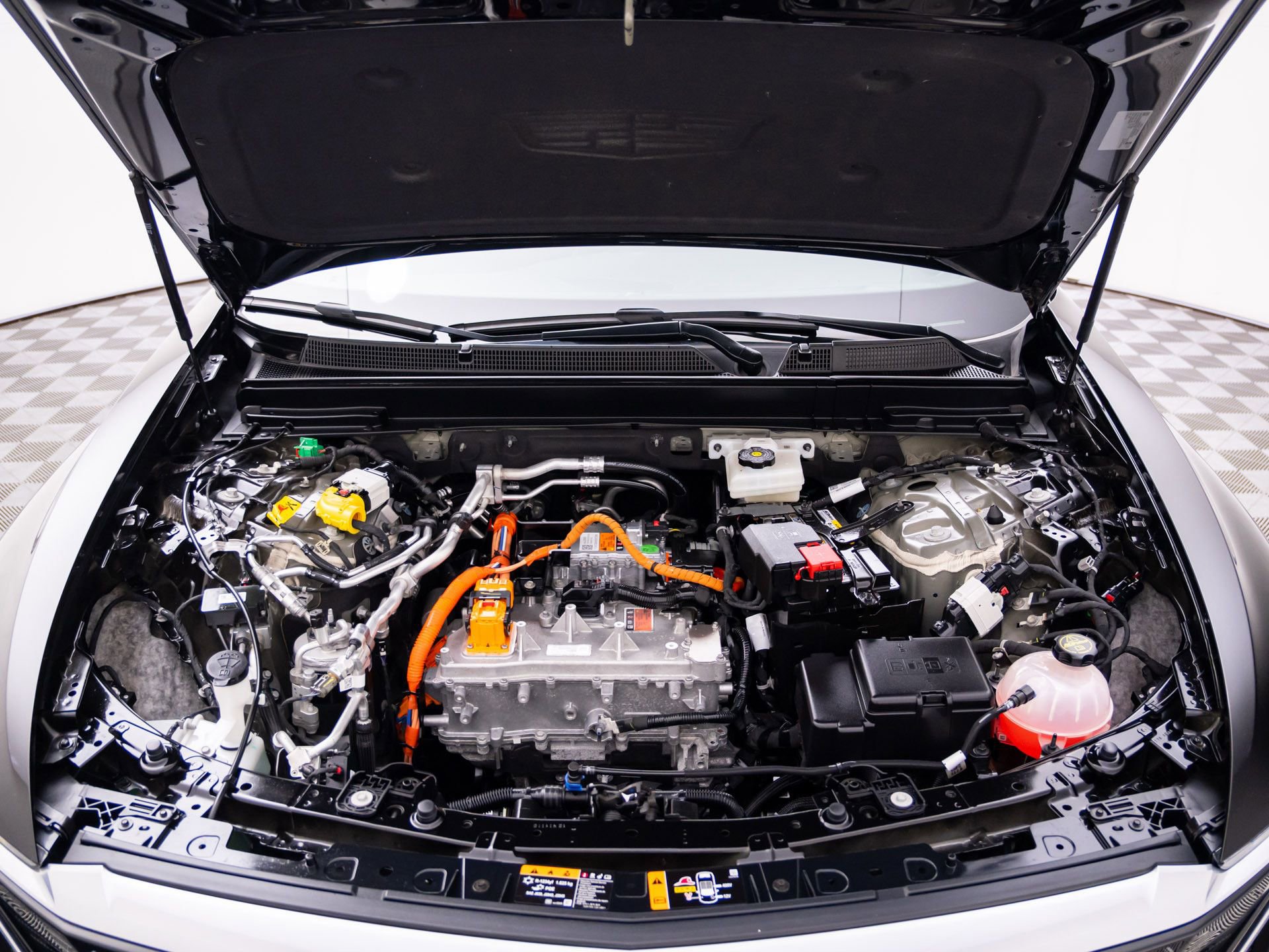 Certified 2025 Cadillac Lyriq Luxury w/ LPO, Floor Liner Package image 36