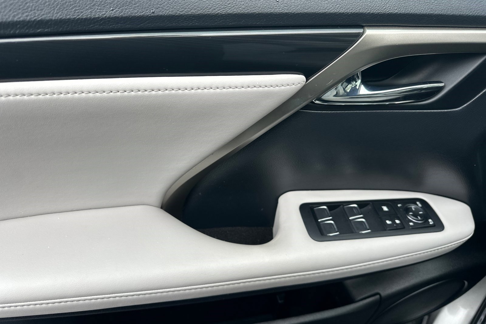 Certified 2022 Lexus RX 350 FWD image 12